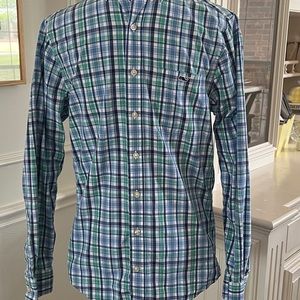 Vinyard Vines sizeXS long sleeve beautiful button down plaid.